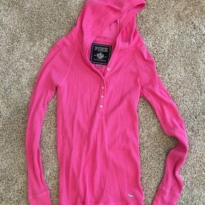 VS Pink long sleeve shirt